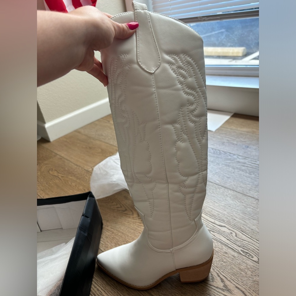 NEW white Cowboy boots
